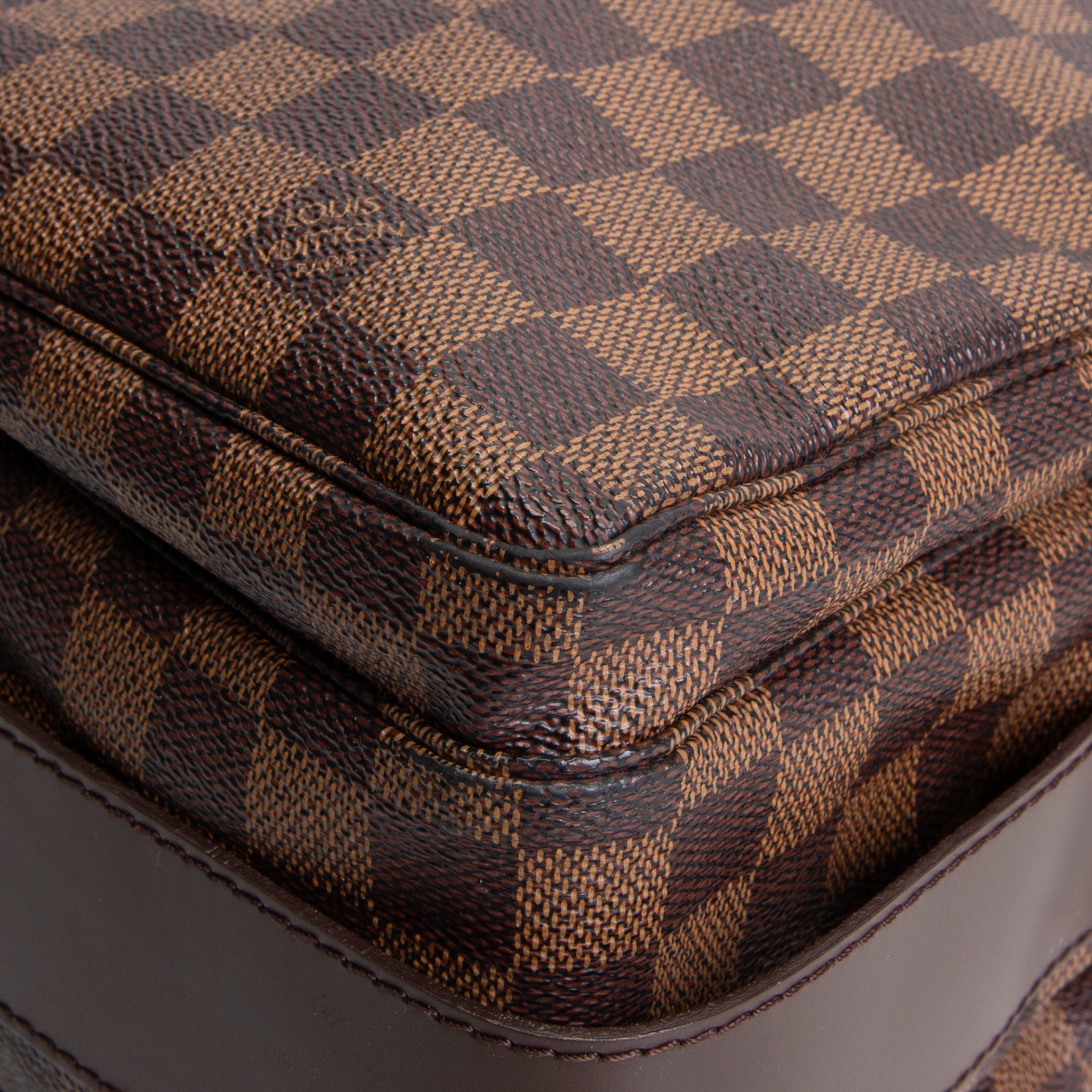 LOUIS VUITTON Vintage Damier Ebene Naviglio Messenger
