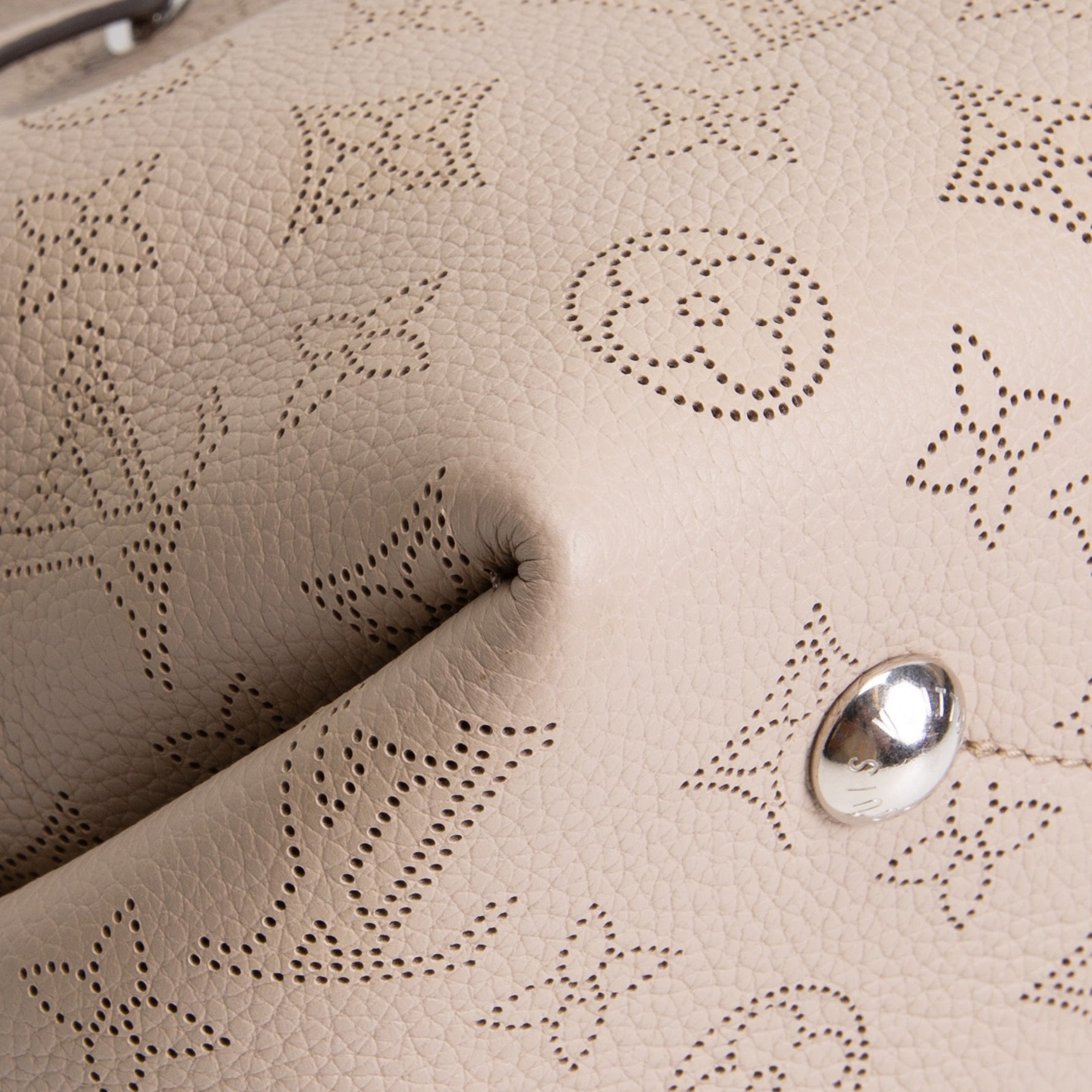 LOUIS VUITTON Mahina Bella Bucket Bag - Galet