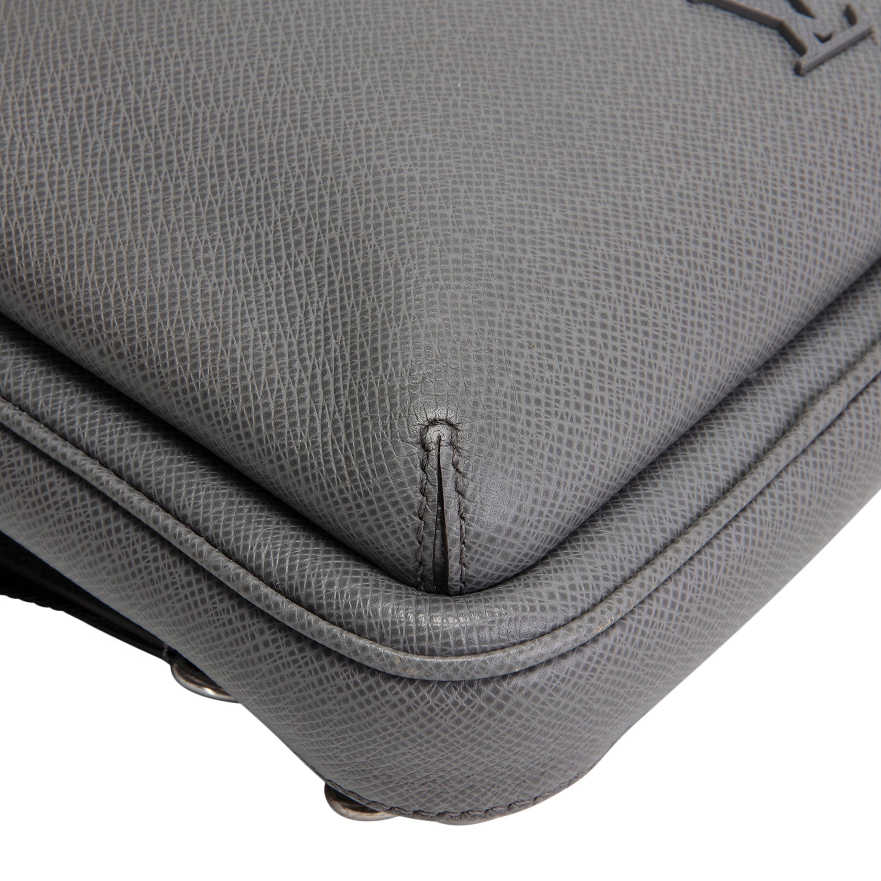 LOUIS VUITTON Taiga Avenue Sling - Gray OUTLET FINAL SALE