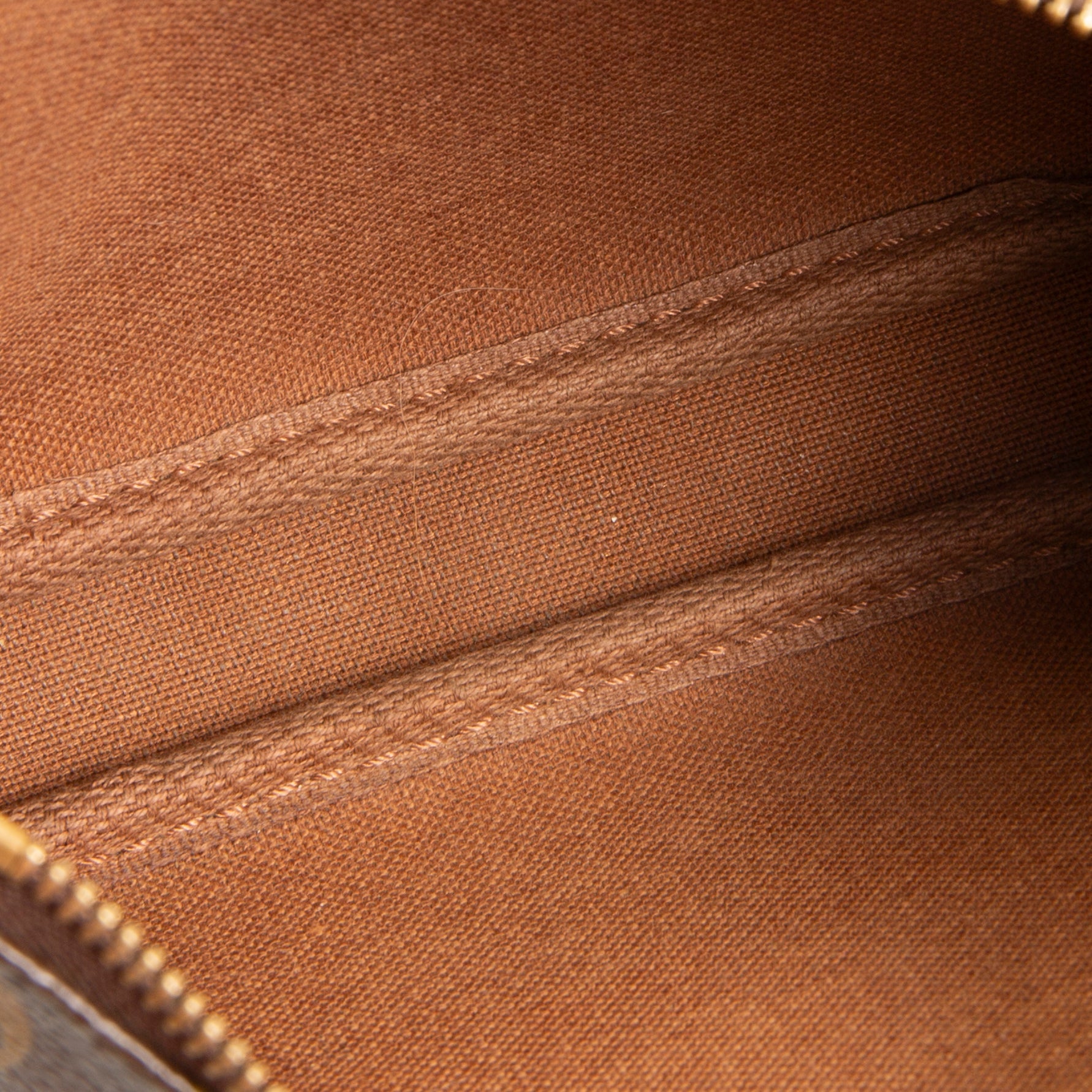 LOUIS VUITTON Vintage Monogram Pochette Accessoires OUTLET FINAL SALE