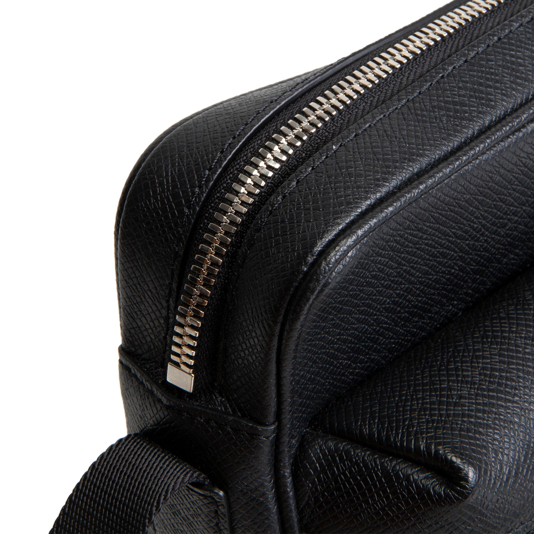 LOUIS VUITTON Taigarama Outdoor Messenger - Black